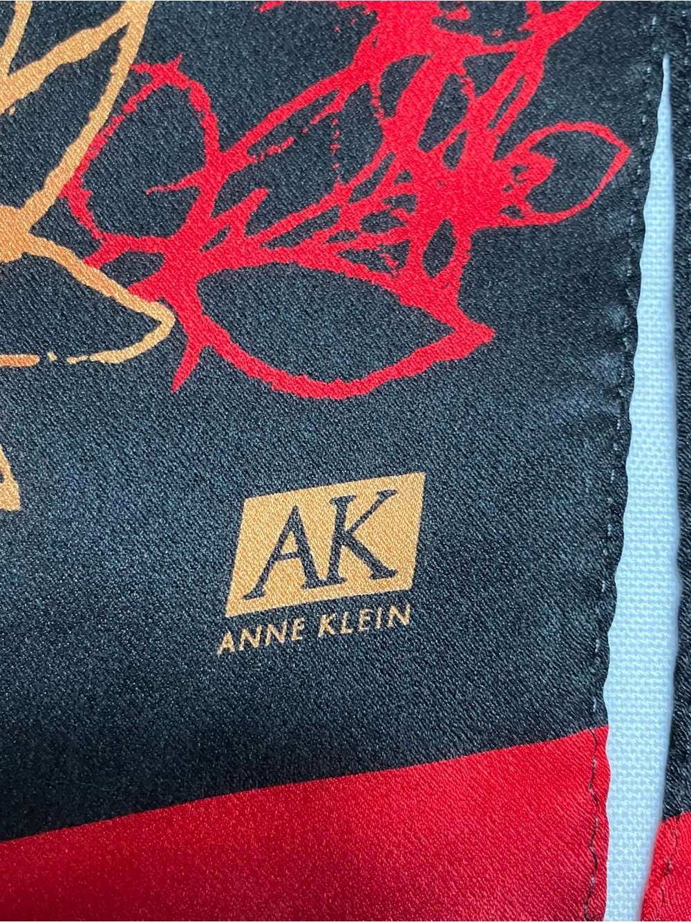 VTG Silk Anne Klein Black Abstract Floral Scarf Rectangle 10 X 58in NWT - Picture 4 of 5